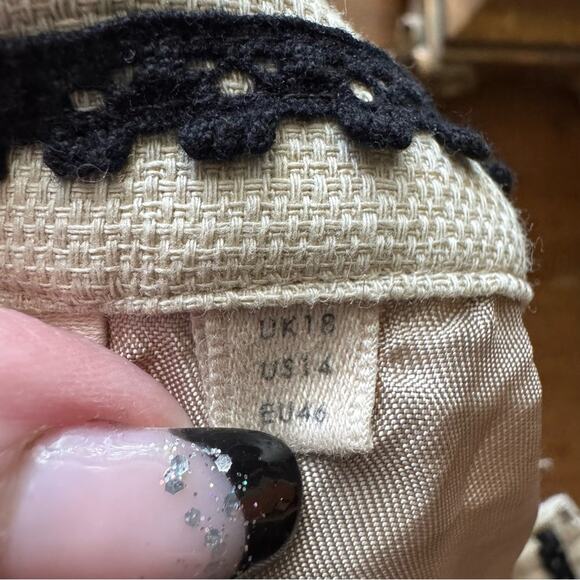 Anthropologie Vanessa Virginia Embroidered Floral Skirt - Picture 7 of 7